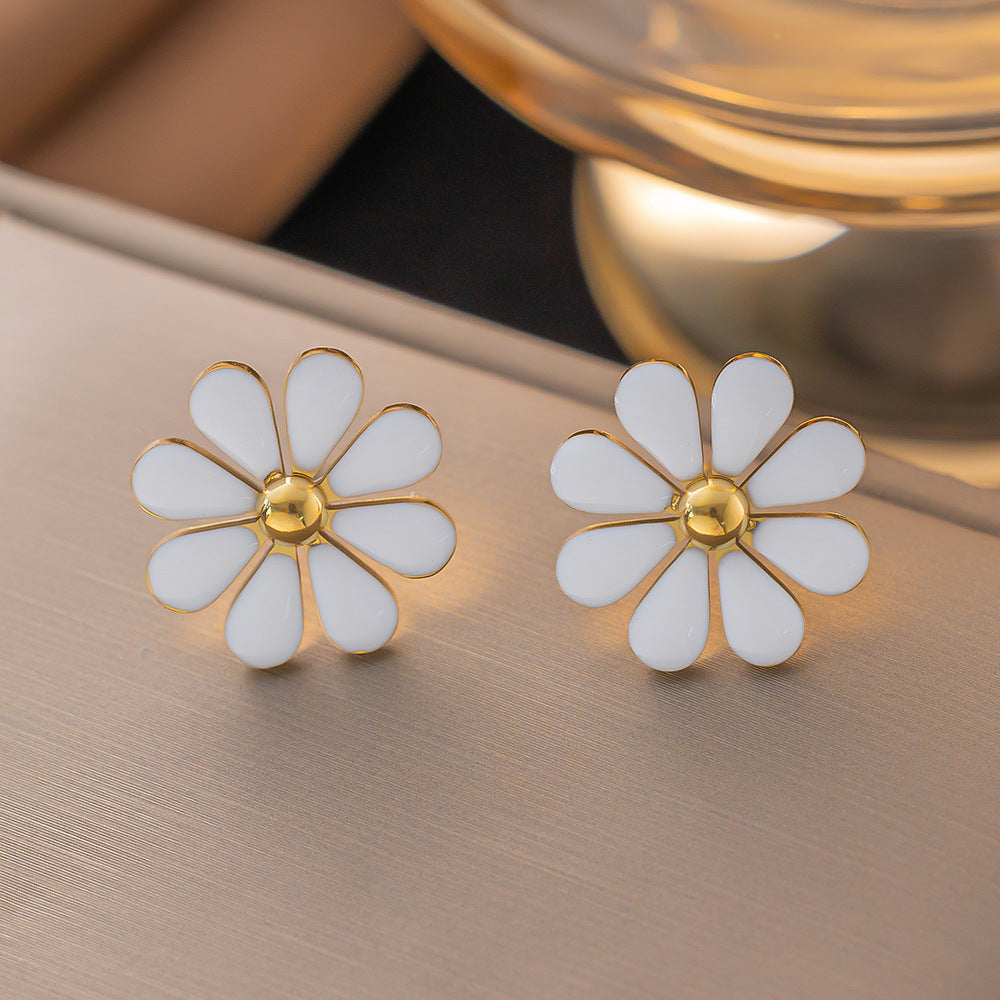 Gold Daisy Stud Earrings